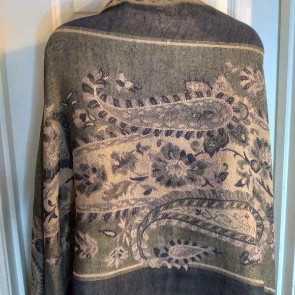 Pashmina scarf wrap shawl black gold brown fringe. Bohemian classic chic - Picture 5 of 5